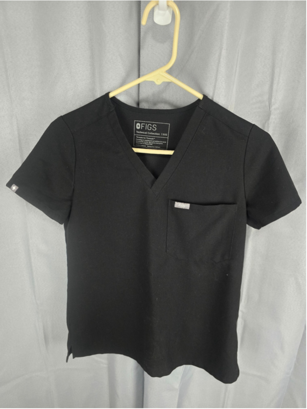 Women's FIGS Black V-Neck Scrub Top Size XXS